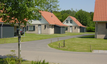 Familyland.jpg