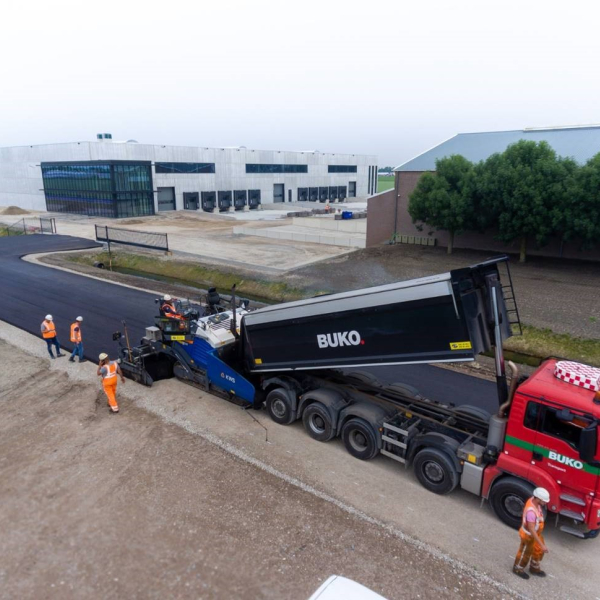 Asfalteren Logistiek Terrein Agrimm bv (Amstelveen).jpg